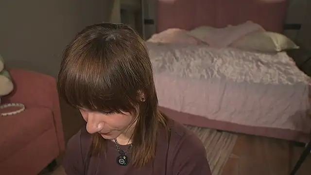 EnchantedIvy online show from April 2026 06:38:01 PM