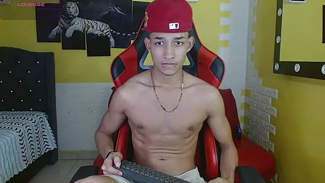 Snapshot of jose_sexycumm chatting on October 2025 07:35:02 PM jose sexycumm online show from October 2025 07:35:02 PM