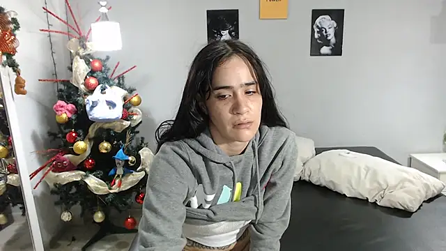 Snapshot of Kimandyuk chatting on December 2024 08:47:01 PM Kimandyuk online show from December 2024 08:47:01 PM