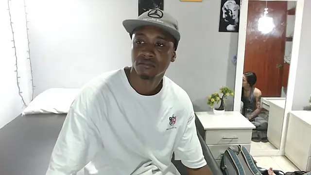 Snapshot of Kimandyuk chatting on January 2025 07:28:01 PM Kimandyuk online show from January 2025 07:28:01 PM