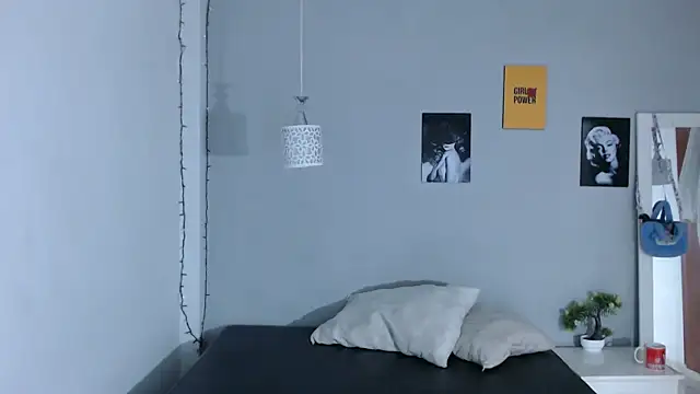 Snapshot of Kimandyuk chatting on January 2025 01:26:01 AM Kimandyuk online show from January 2025 01:26:01 AM