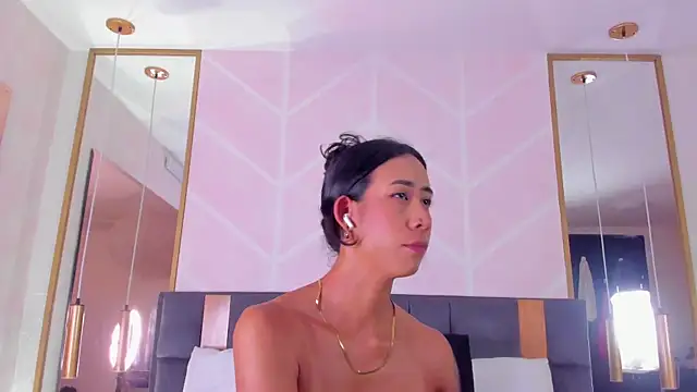 GabyPetit online show from December 2025 08:15:02 PM