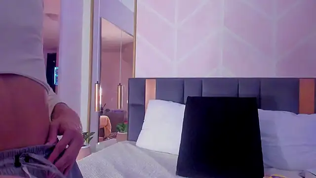 GabyPetit online show from February 2026 07:51:02 PM