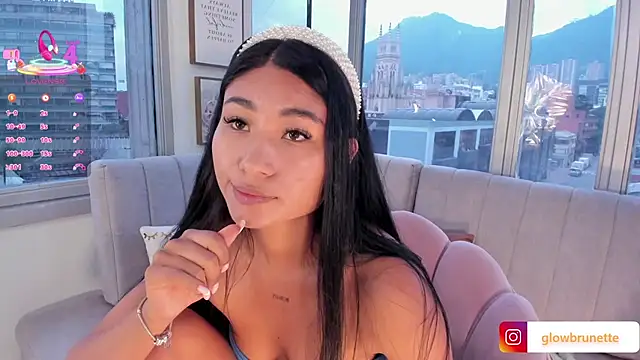 Snapshot of Megan_Lim chatting on February 2025 01:19:02 PM Megan Lim online show from February 2025 01:19:02 PM