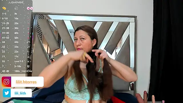 LILITH TORRES1 online show from November 2025 09:29:02 PM