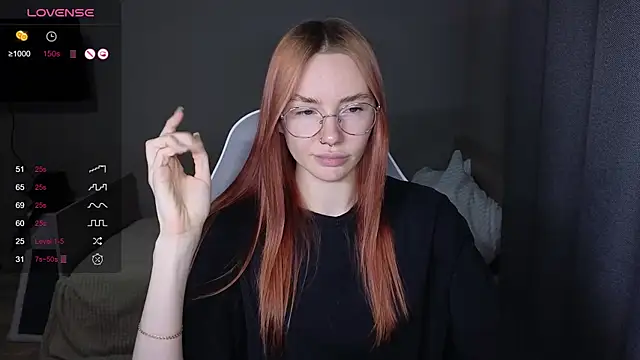 Snapshot of littlevildevil chatting on November 2025 10:41:02 AM littlevildevil online show from November 2025 10:41:02 AM