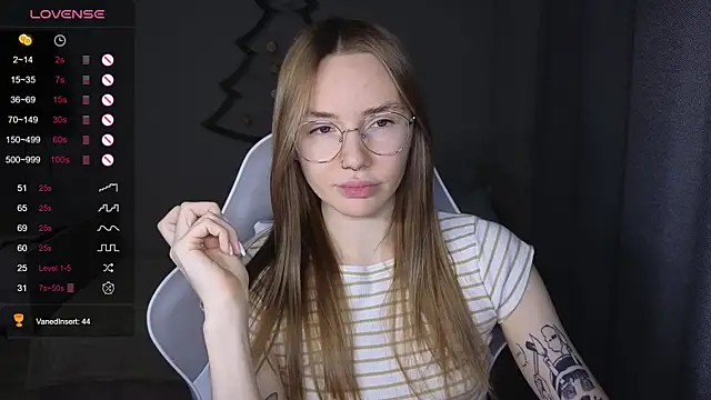 littlevildevil online show from December 2025 10:11:02 AM