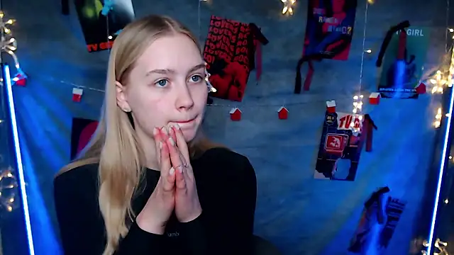 MademoiselleCl online show from January 2026 01:15:01 PM