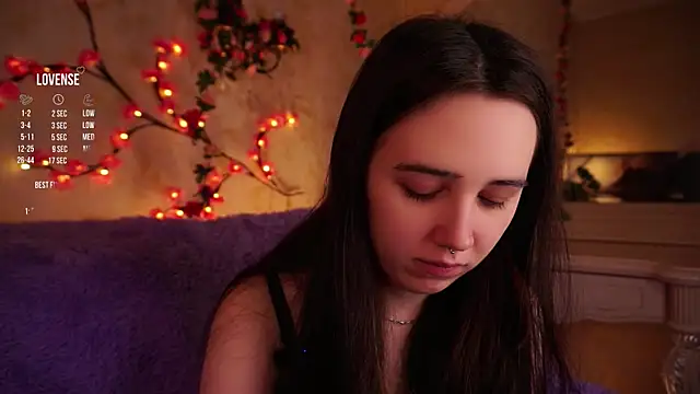 GillianDowdey online show from November 2025 03:48:01 AM