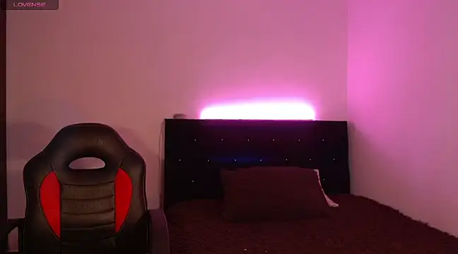 Snapshot of zarablare_ chatting on December 2024 03:31:02 AM zarablare online show from December 2024 03:31:02 AM