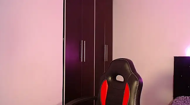 Snapshot of zarablare_ chatting on January 2025 04:27:02 AM zarablare online show from January 2025 04:27:02 AM