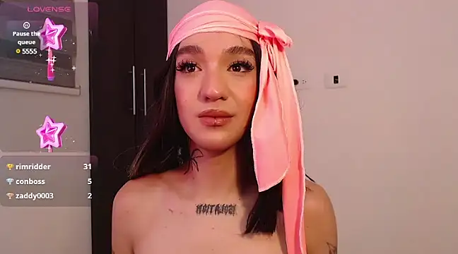 Snapshot of zarablare_ chatting on February 2025 03:01:02 AM zarablare online show from February 2025 03:01:02 AM