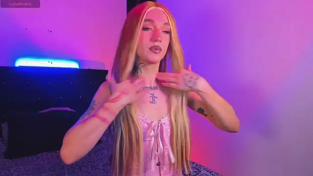 Snapshot of zarablare_ chatting on March 2026 04:47:01 AM zarablare online show from March 2026 04:47:01 AM