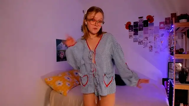 Snapshot of leazy_peazy chatting on November 2025 06:48:01 AM leazy peazy online show from November 2025 06:48:01 AM