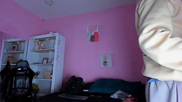 Ian Castillo  online show from December 2025 11:15:02 AM