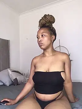 Snapshot of SZA_Doja chatting on December 2024 01:18:02 PM SZA Doja online show from December 2024 01:18:02 PM