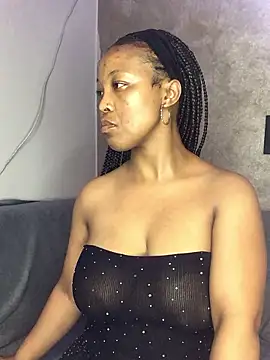 Snapshot of SZA_Doja chatting on October 2025 02:48:02 PM SZA Doja online show from October 2025 02:48:02 PM