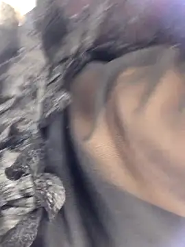 Snapshot of SZA_Doja chatting on October 2025 09:21:01 AM SZA Doja online show from October 2025 09:21:01 AM