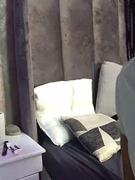 Snapshot of SZA_Doja chatting on November 2025 03:57:02 PM SZA Doja online show from November 2025 03:57:02 PM