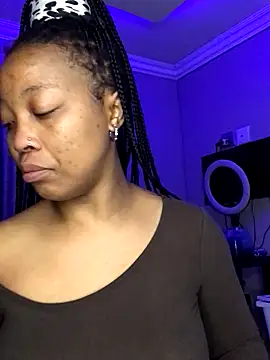 Snapshot of SZA_Doja chatting on December 2025 02:38:01 AM SZA Doja online show from December 2025 02:38:01 AM