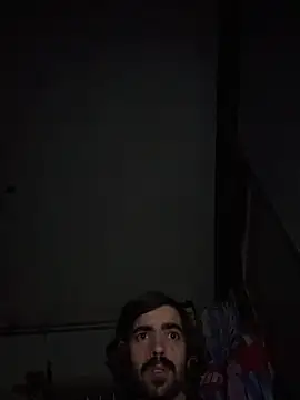 Snapshot of wolfwhite95 chatting on October 2025 01:03:02 AM wolfwhite95 online show from October 2025 01:03:02 AM