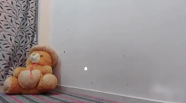 Snapshot of ANANYA-TIWARI chatting on February 2025 03:56:02 AM ANANYA-TIWARI online show from February 2025 03:56:02 AM