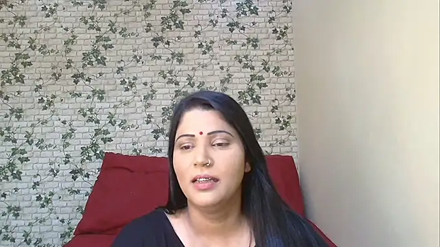 Snapshot of XIndianintimacy chatting on October 2025 06:42:02 PM XIndianintimacy online show from October 2025 06:42:02 PM