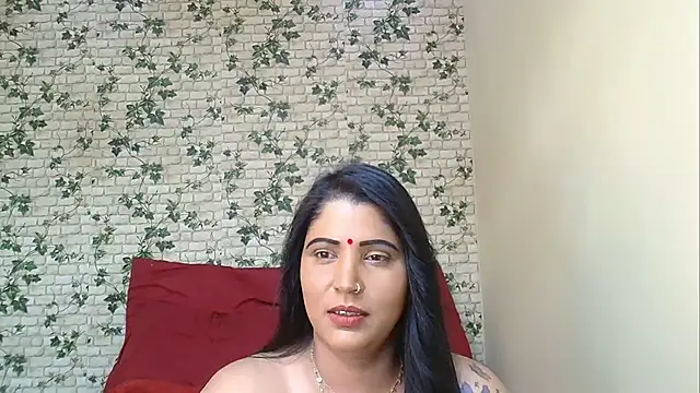 Snapshot of XIndianintimacy chatting on November 2025 05:33:01 PM XIndianintimacy online show from November 2025 05:33:01 PM