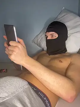 enzomlt online show from March 2026 12:28:01 AM