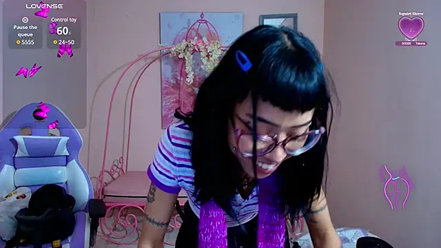 Violetta Suky online show from March 2025 01:53:02 PM