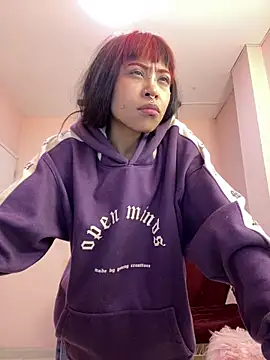 Violetta Suky online show from December 2025 01:09:02 PM