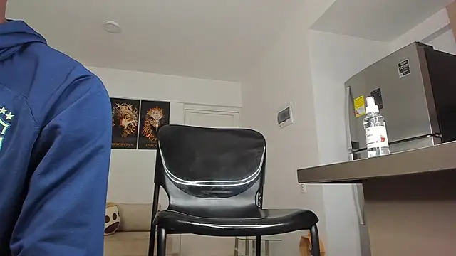 Snapshot of smit_hot_sr chatting on January 2025 03:20:01 AM smit hot sr online show from January 2025 03:20:01 AM