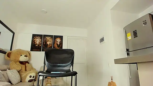 Snapshot of smit_hot_sr chatting on February 2025 04:59:02 AM smit hot sr online show from February 2025 04:59:02 AM