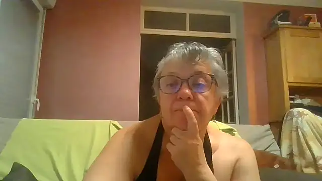 Vandeae44 online show from October 2025 08:54:02 PM