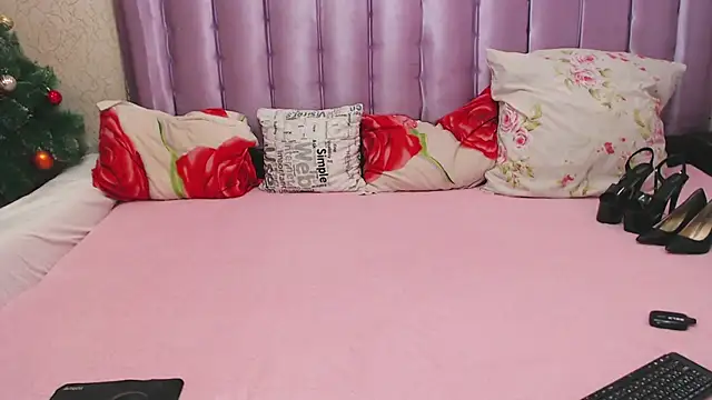 Snapshot of Cristall_Avyy chatting on January 2025 08:43:01 AM Cristall Avyy online show from January 2025 08:43:01 AM