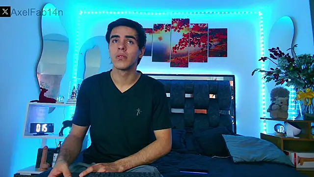 Alex and Fabian online show from January 2025 06:47:01 PM