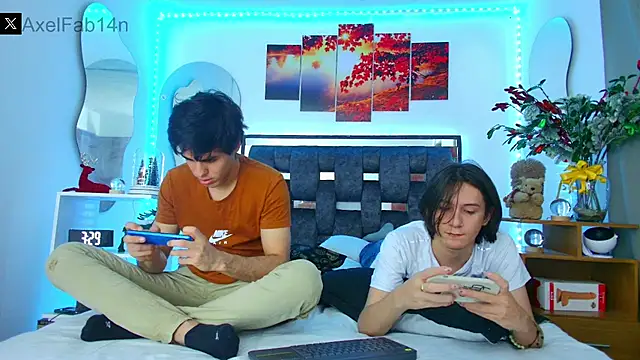 Alex and Fabian online show from January 2025 09:51:02 PM