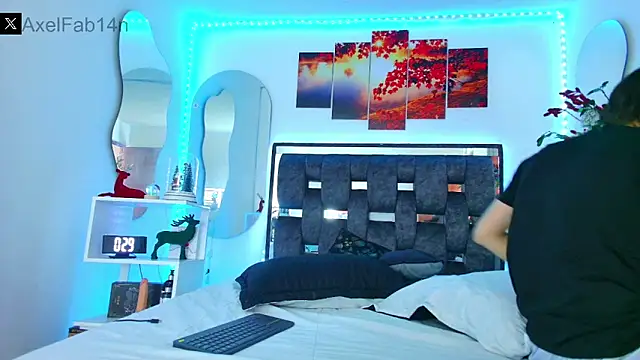 Alex and Fabian online show from January 2025 07:01:02 PM