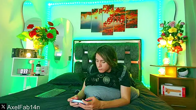 Alex and Fabian online show from February 2025 06:58:01 PM