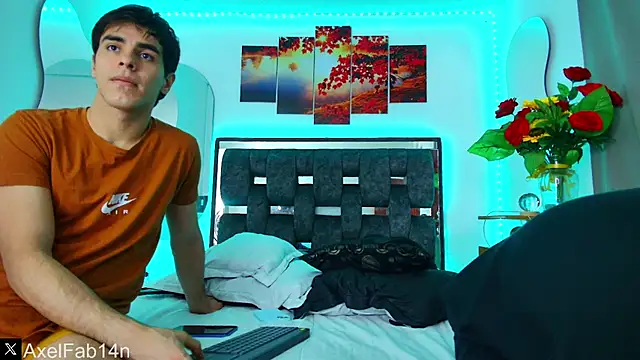 Alex and Fabian online show from February 2025 09:48:02 PM