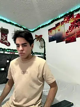 Snapshot of Alex_and_Fabian chatting on December 2025 03:36:01 AM Alex and Fabian online show from December 2025 03:36:01 AM