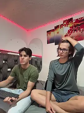 Snapshot of Alex_and_Fabian chatting on March 2026 04:58:01 AM Alex and Fabian online show from March 2026 04:58:01 AM