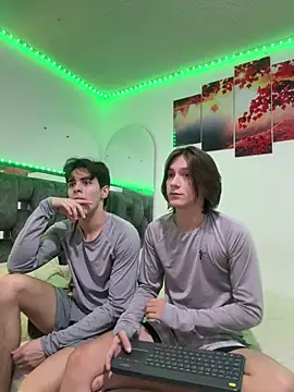 Alex and Fabian online show from March 2026 03:34:01 AM