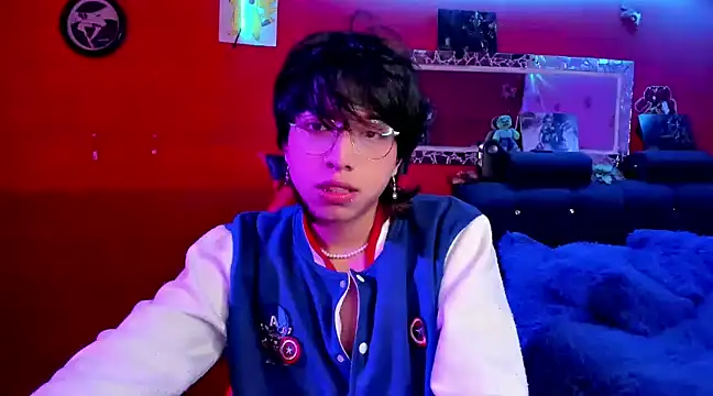 Snapshot of AnggelONfiree chatting on December 2024 08:20:01 AM AnggelONfiree online show from December 2024 08:20:01 AM