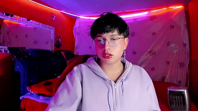 Snapshot of AnggelONfiree chatting on September 2025 05:53:02 AM AnggelONfiree online show from September 2025 05:53:02 AM