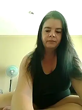 Snapshot of Hornyparratjie chatting on March 2026 12:33:02 PM Hornyparratjie online show from March 2026 12:33:02 PM