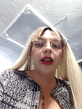 madelaine- online show from February 2025 07:36:01 PM