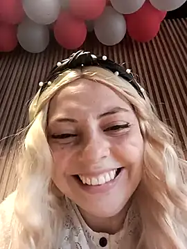 madelaine- online show from February 2026 06:59:02 PM