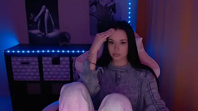 AlisaLink online show from January 2025 07:51:02 PM