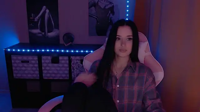 AlisaLink online show from January 2025 08:43:02 PM